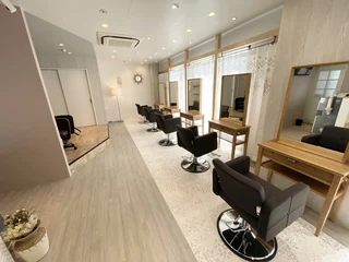 Agu hair woody 三田ウッディタウン店【アグ ヘアー ウッディ】の雰囲気画像1