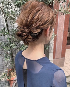 【ヘアアレンジ】結婚式お呼ばれスタイル