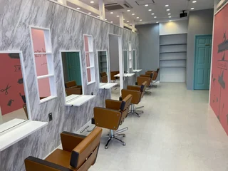 Agu hair bonny 三田駅前店【アグ ヘアー ボニー】の雰囲気画像1