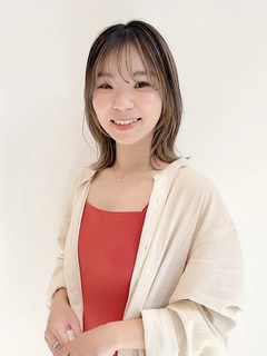 井上　佳奈