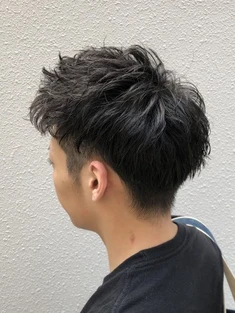 R-EVOLUT hair 柏店 style69