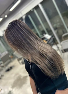 VIM hair 泡瀬店 ハイトーンstyle3