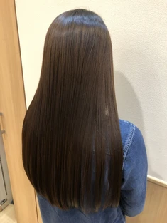 ナチュルロングヘアスタイル