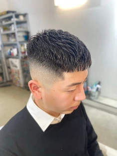 BARBER　STYLEフェードクロップドスタイル