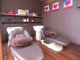 hair design salon 246店内