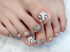 Lull. nail19