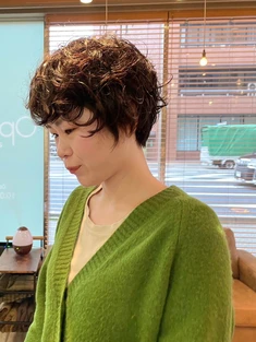 スタイリスト 藤崎 海輝　ショートヘアにパーマ