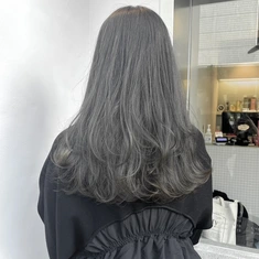 簡単ヘアセット、ゆるふわレイヤー