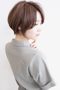 くびれヘアーナチュラルショート