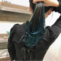 ロングヘアー×ターコイズブルーインナーカラー★