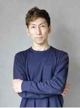 山根 智