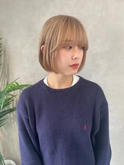 【憧れのカラー・ブリーチヘアー】ダブルカラー+ライトトリートメント ¥11000