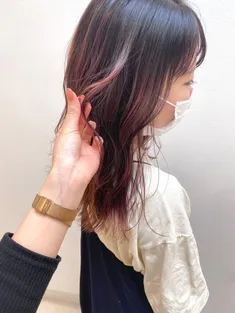 【2022秋冬 | シアーピンク】ほんのりピンクで洗礼された大人可愛いヘアスタイル