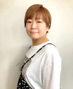 松倉 由希子