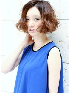 「gradation    style」　　　short bob