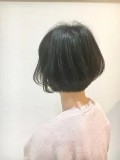 〈HAIRLOGY〉ナチュラルひし形ショートボブ by早川