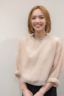 山本 知里