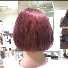 艶髪デザインピンクカラー　丸みボブ