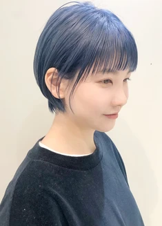 【2023トレンド】大人気流行ネイビー！ブルー系ヘアカラーで赤みを消して透明感を出そう！！