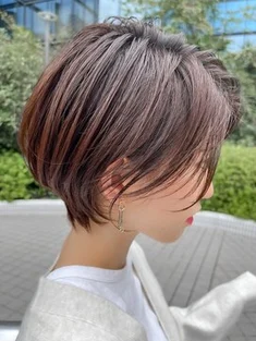 くびれショート20代30代40代ヘアスタイル 白髪 大人美人ショート