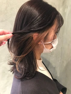 2023年春夏★くびれヘアでインナーカラーをアピール♡