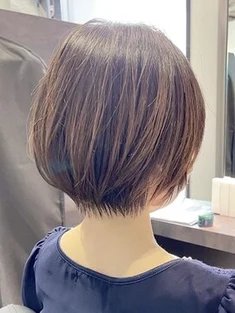 丸みショート　20代30代40代ヘアスタイル　大人ショート　ミセス